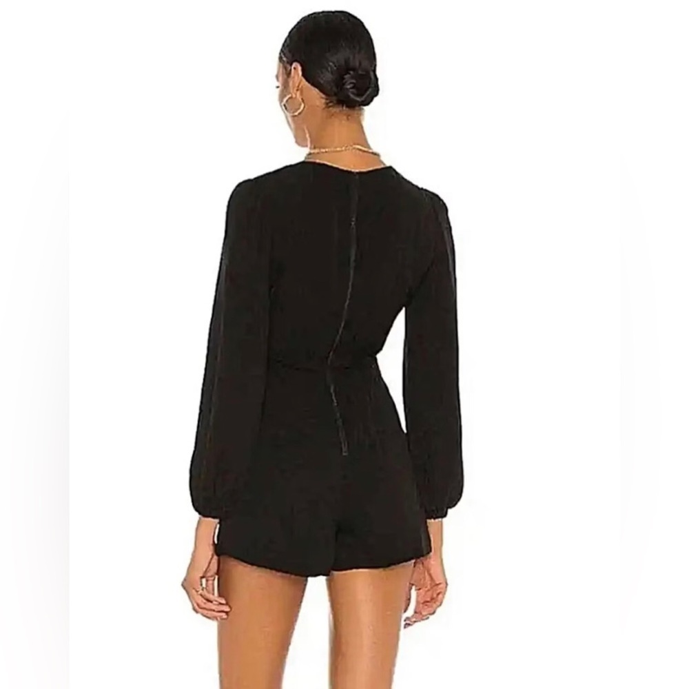 Alice + Olivia Women’s 14 Black Sinclair V-Neck Long-Sleeved Romper - NWT! - Picture 3 of 16